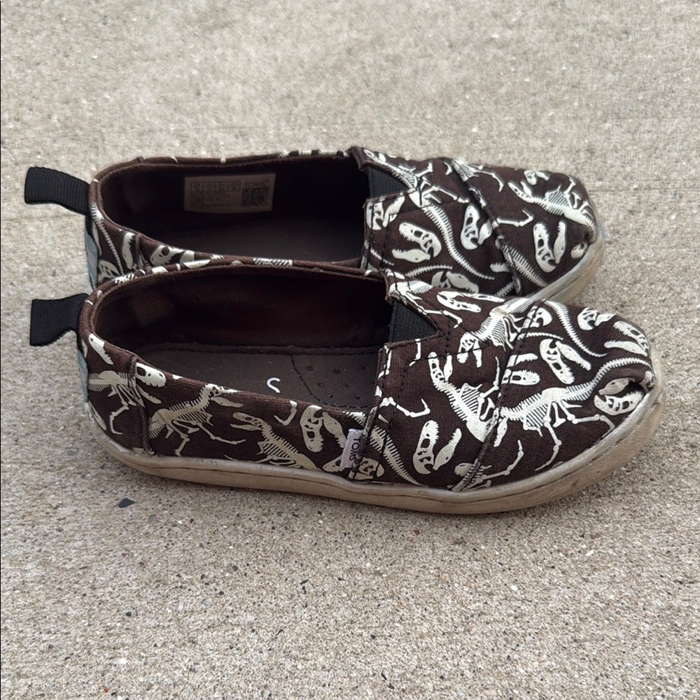 Brown Dinosaur Glow in the Dark Print Toms Kids Shoes